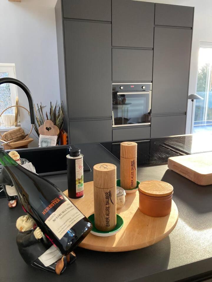 Ferienwohnung Neues Penthouse-Loft Mit Konuskarte Fuer Gratis Oepnv Ehrenkirchen Exterior foto
