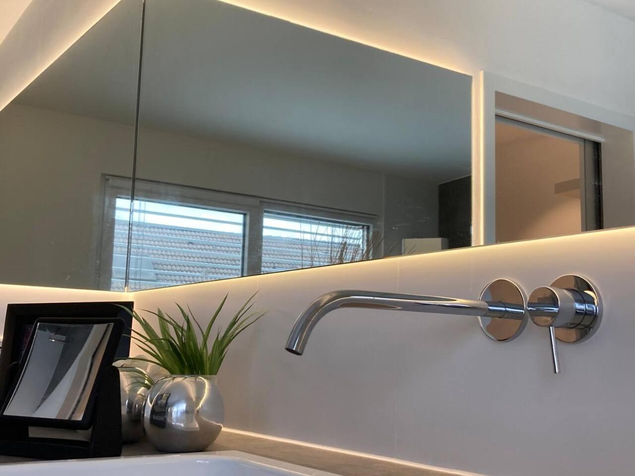 Ferienwohnung Neues Penthouse-Loft Mit Konuskarte Fuer Gratis Oepnv Ehrenkirchen Exterior foto