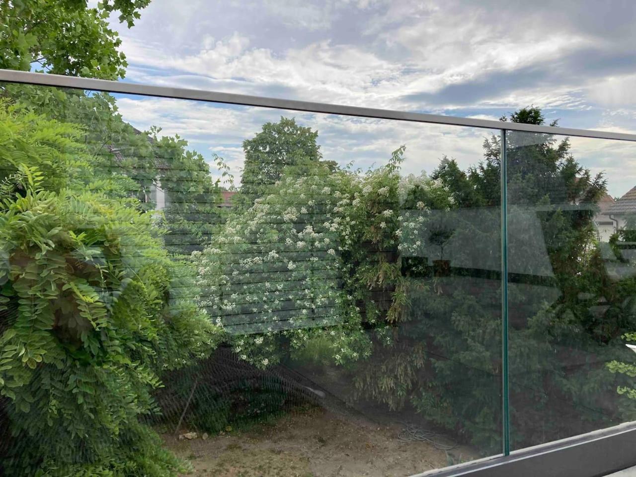 Ferienwohnung Neues Penthouse-Loft Mit Konuskarte Fuer Gratis Oepnv Ehrenkirchen Exterior foto